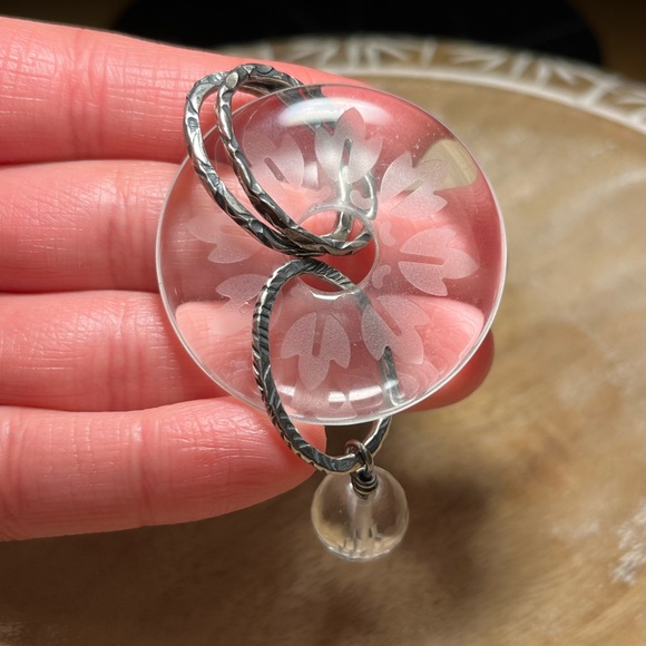 Silpada 925 Sterling Silver Etched Glass Crystal Round Donut Dangle Pendant - Picture 12 of 15